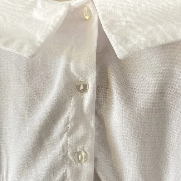 Pre-Loved Zara White Blouse with Intricate Embellishment Design Brooch UK Size M - Picture 6 of 13